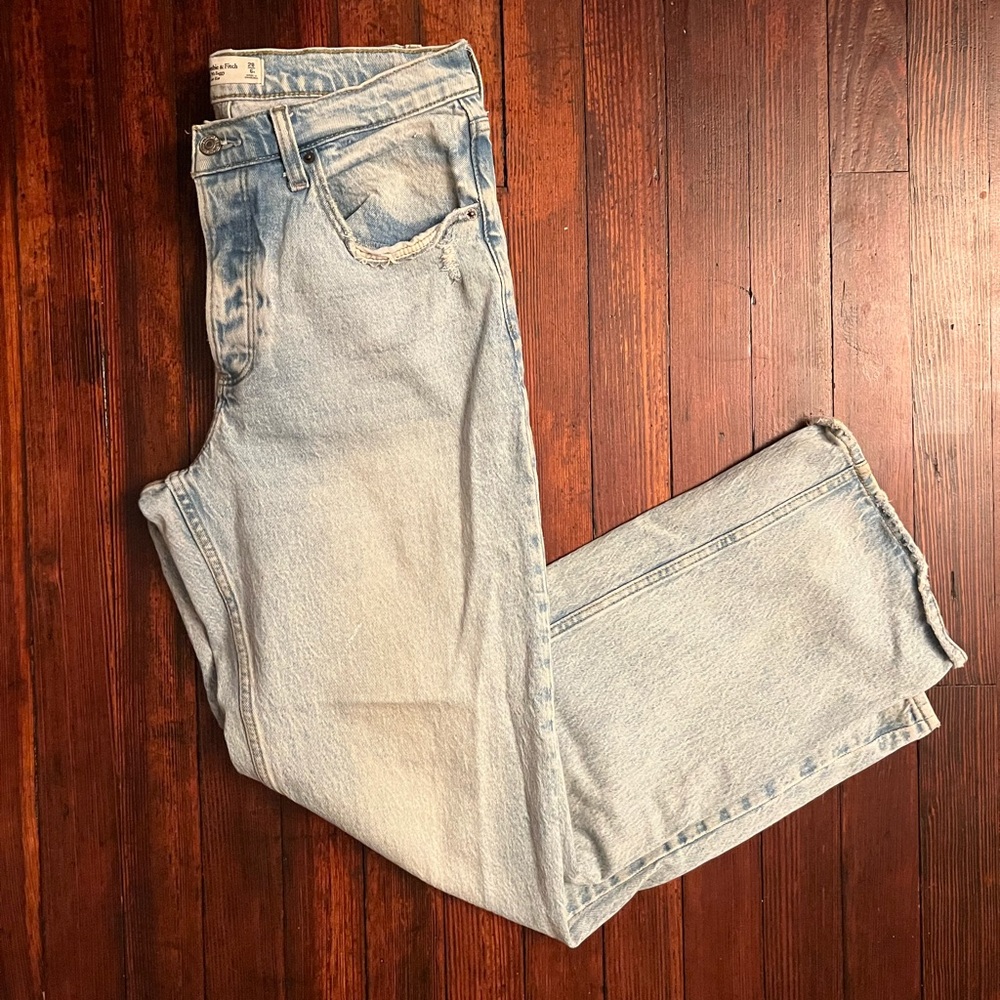 Abercrombie & Fitch the 90s baggy low rise jeans size 28/6